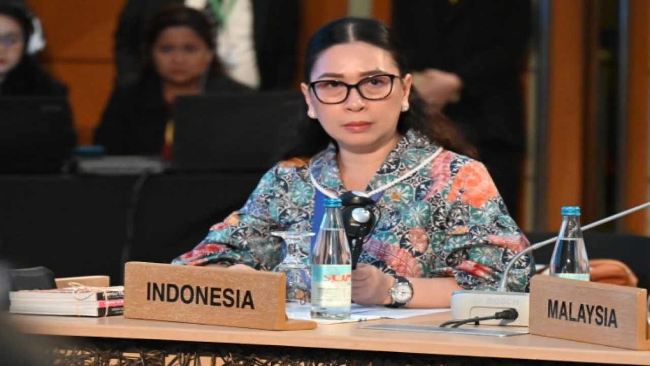 Anggota BKSAP DPR RI Vanda Sarundajang, saat mewakili Indonesia pada Meeting of Women Parliamentarians pada Pertemuan Tahunan (Asia Pacific Parliament Forum) APPF di Manila, Filipina, Kamis (23/11/2023). Foto: Shane/nr