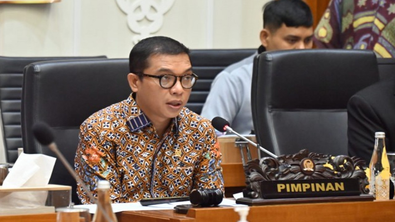 Wakil Ketua Baleg DPR RI, Achmad Baidowi saat memimpin Rapat Panja Penyusunan RUU tentang Daerah khusus Jakarta (DKJ). Foto: Farhan/nr