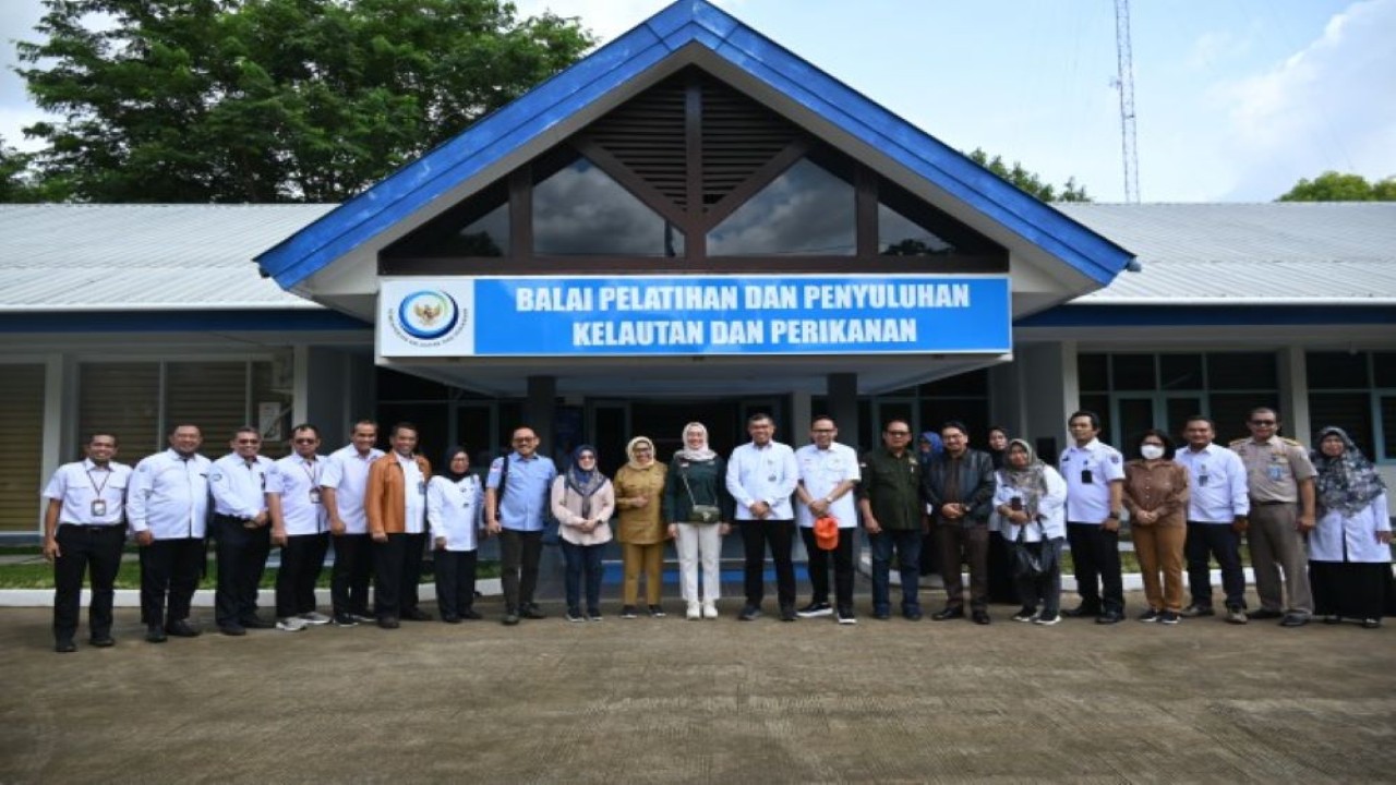 Wakil Ketua Komisi IV DPR RI Anggia Erma Rini saat mengikuti kunjungan kerja reses Komisi IV di Makassar, Sulawesi Selatan, Rabu (13/12/2023). Foto: Galuh/nr