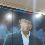 Jari telunjuk kanan dominasi gerak tubuh Anies saat debat-1702389769