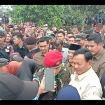 Menhan Prabowo beri hadiah akhir tahun untuk warga selatan Sukabumi-1704005590