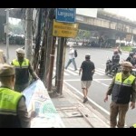 Pemasangan APK pada tiang listrik masuk pemetaan pelanggaran-1702977504