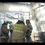 Sebuah rumah di Kramat Jati ludes terbakar diduga akibat puntung rokok-1703157099