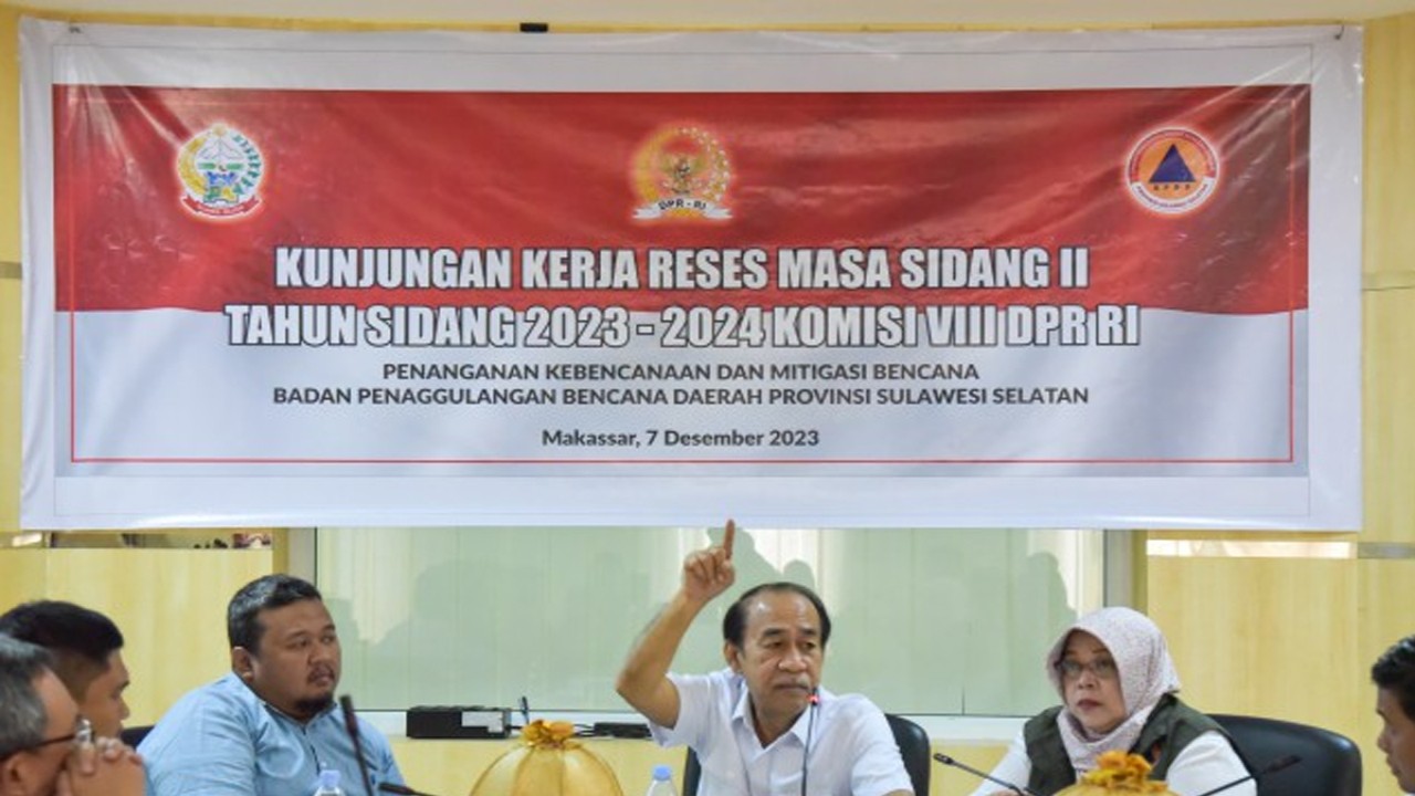 Wakil Ketua Komisi VIII DPR RI Ashabul Kahfi saat memimpin Kunjungan Kerja Reses Komisi VIII DPR di Makassar, Sulawesi Selatan, Kamis (7/12/2023). Foto: Safitri/nr