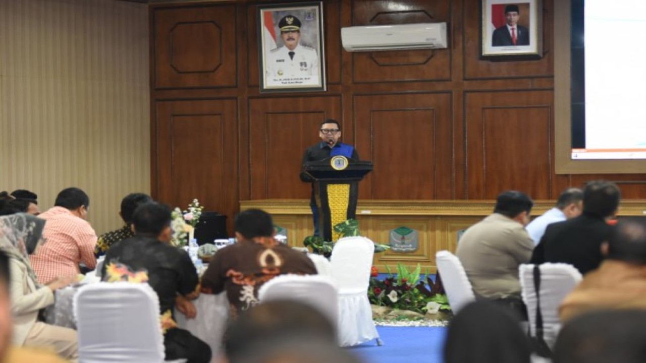 Ketua Komisi II DPR RI Ahmad Doli Kurnia Tandjung saat memimpin rapat kerja dengan KPU, Bawaslu dan Pemkot Binjai di Kota Binjai, Provinsi Sumut, Selasa (23/1/2024). Foto: Jaka/nr