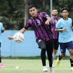 Foto arsip. Sejumlah pemain Arema FC pada saat melakukan sesi latihan. ANTARA/HO-MO Arema FC.-1704704617