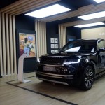 Pameran lukis di Range Rover Boutique, Plaza Indonesia. (ANTARA/Range Rover Indonesia)-1705213138