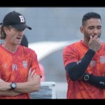 Pelatih Borneo FC Pieter Huistra saat memantau latihan pemain Borneo di Stadion Segiri Samarinda. (Media Officer Borneo FC)-1704876657