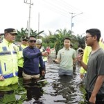 Polisi berlakukan buka tutup Jalan Lintas Sumatera Timur di Pelalawan-1704612046