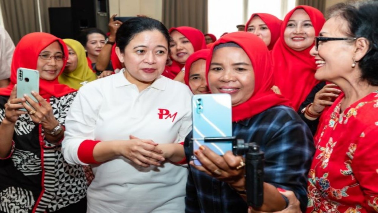 Ketua DPR RI Dr. (H.C) Puan Maharani saat menghadiri acara Sarasehan & Temu Dulur Perempuan Koperasi Wanita (Kopwan) se-Malang Raya yang digelar di Gedung Graha Prajna Paramitha, Malang, Sabtu (20/1/2024). Foto: Ist/nr