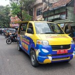 Samsat OKU 1 menyiagakan mobil Samling untuk mengoptimalkan serapan pajak kendaraan bermotor. (ANTARA/Edo Purmana/24)-1705050819