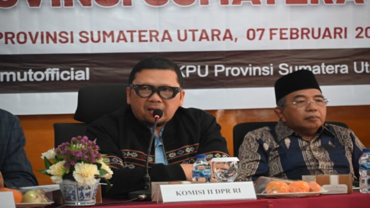 Ketua Komisi II DPR RI Ahmad Doli Kurnia Tandjung saat memimpin Kunjungan Kerja Reses di Kota Medan, Sumatera Utara, Senin (7/2/2024). Foto: Saum/nr