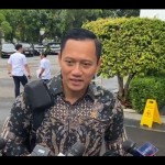 AHY perdana hadiri rapat paripurna dengan bawa ransel-1708920173