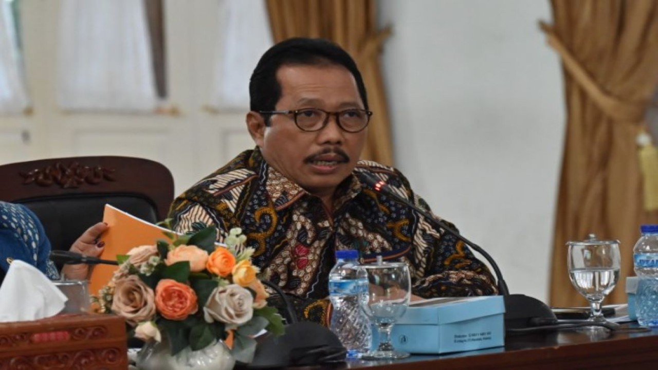 Anggota Komisi II DPR RI Aminurokhman saat mengikuti Kunjungan Kerja Spesifik Tim Komisi II DPR RI di Padang, Sumatera Barat, Selasa (30/1/2024). Foto: Bunga/nr