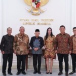 Wapres Ma’ruf Amin bersama anggota KONI-1708691848