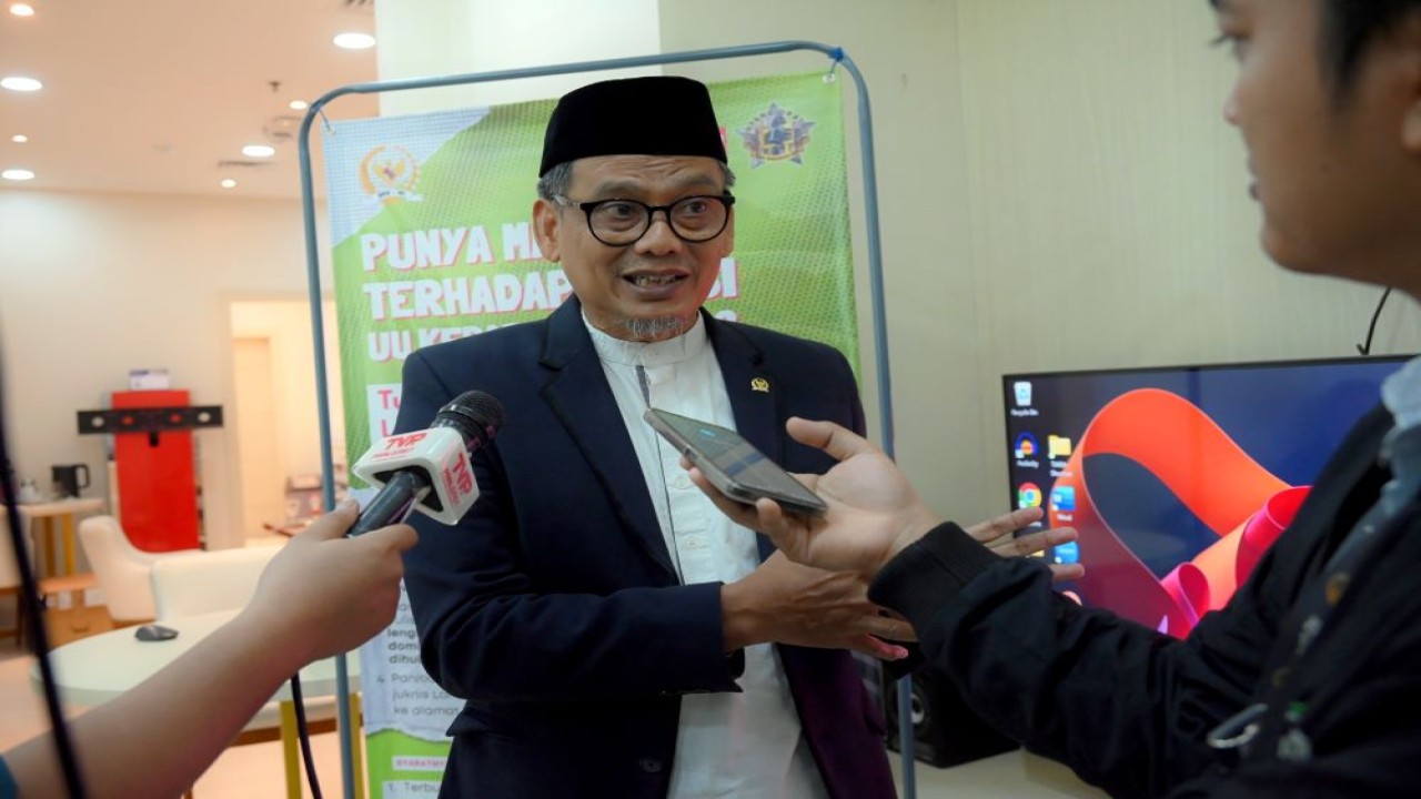 Wakil Ketua Komisi X DPR RI Abdul Fikri Faqih, yang juga selaku ketua dewan juri LOBO XVI 2024 yang mengangkat tema ‘Masukan terhadap Revisi RUU setelah rangkaian penjurian di Gedung Nusantara 2, Senayan, Jakarta pada Selasa (5/3/2024). Kepariwisataan’. Foto : Tari/Andri