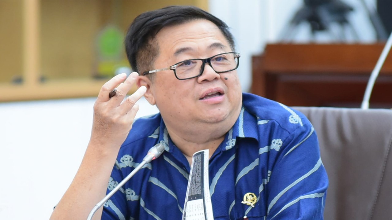 Anggota Komisi VI DPR RI Darmadi Durianto saat mengikuti Raker dengan Kemenkop UKM di Gedung Nusantara I, Senayan, Jakarta, Selasa (19/3/2024). Foto: Oji/nr