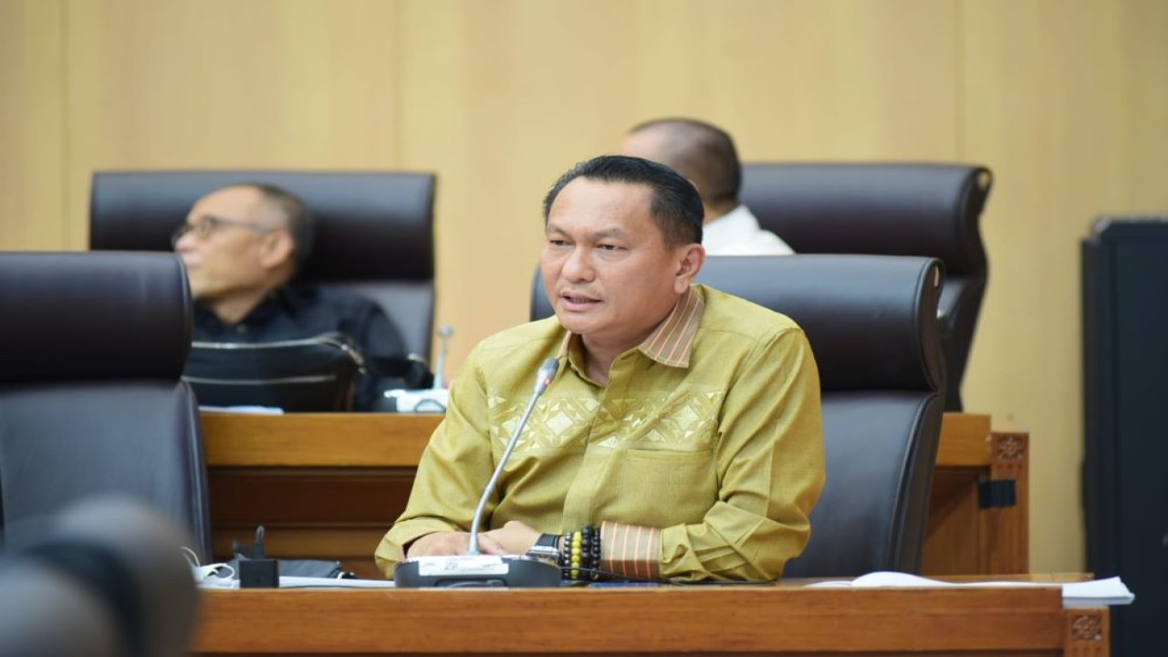 Anggota Komisi VII DPR RI Bambang Patijaya saat RDP dengan Kepala BRIN di Gedung Nusantara I DPR RI, Senayan, Jakarta, Rabu (13/3/2024). Foto : Oji/Andri