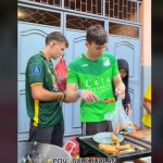 Bule jualan takjil-1711506502