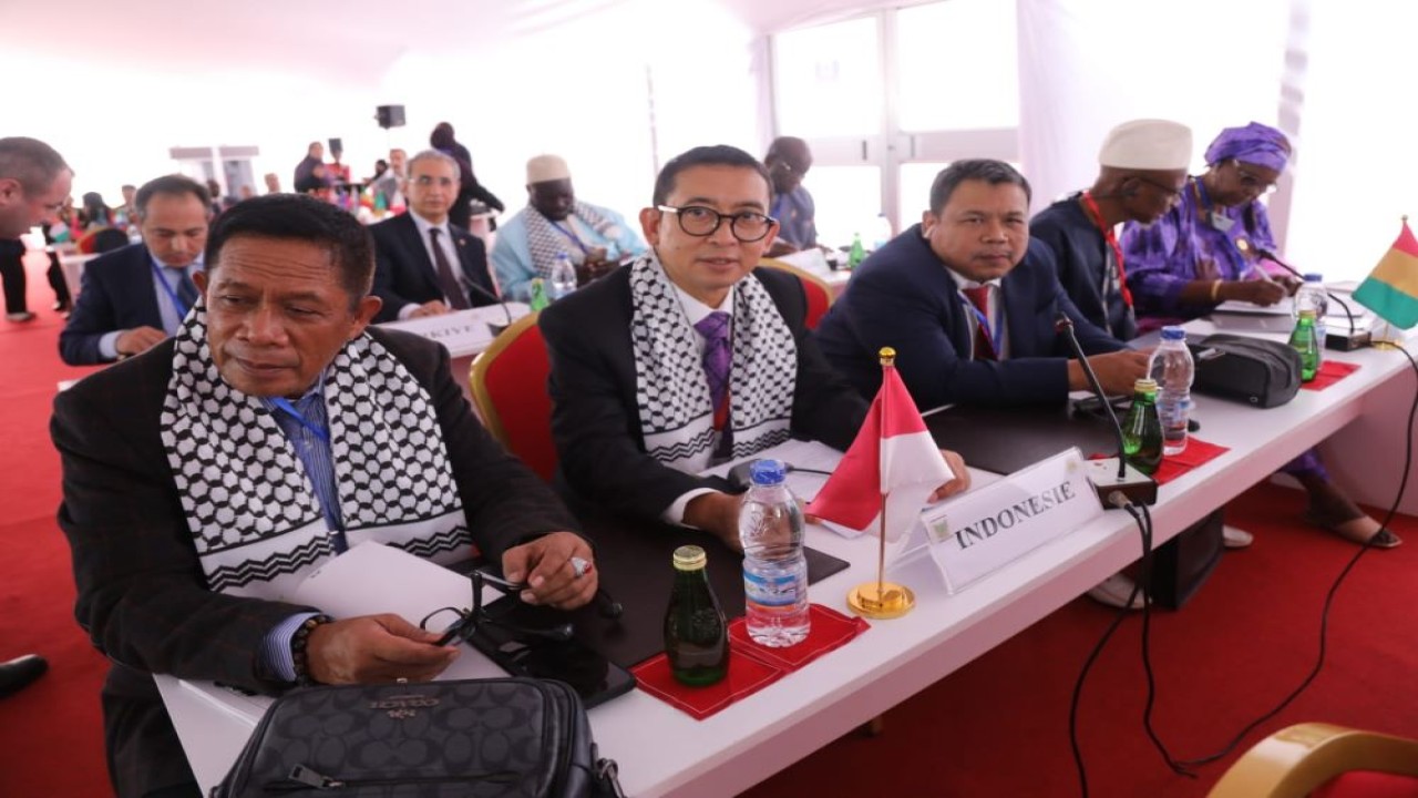 Ketua BKSAP DPR RI, Fadli Zon, saat memimpin Delegasi DPR ke Konferensi ke-18 Parlemen OKI atau Parliamentary Union of OIC Countries (PUIC) di Abidjan, Pantai Gading. Foto: TVR/nr