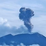 Gunung Api lle Lewotolok mengalami erupsi/ist-1709787369