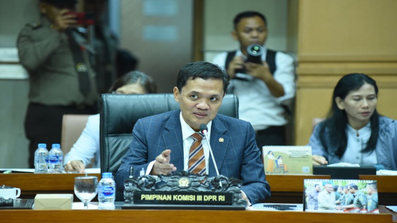 Wakil Ketua Komisi III DPR RI Habiburokhman saat Rapat Kerja Komisi III DPR RI dengan Menteri Pemuda dan Olahraga RI di Gedung Nusantara II DPR RI, Senayan, Jakarta, Kamis (7/3/2024). Foto : Jaka/Andri