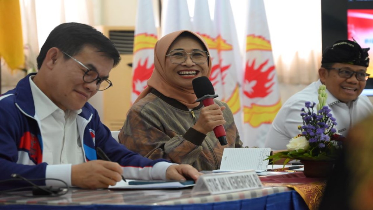 Wakil Ketua Komisi X DPR RI Hetifah Sjaifudiah saat memimpin Kunspek Komisi X DPR RI ke Bali. Foto: Eko/nr