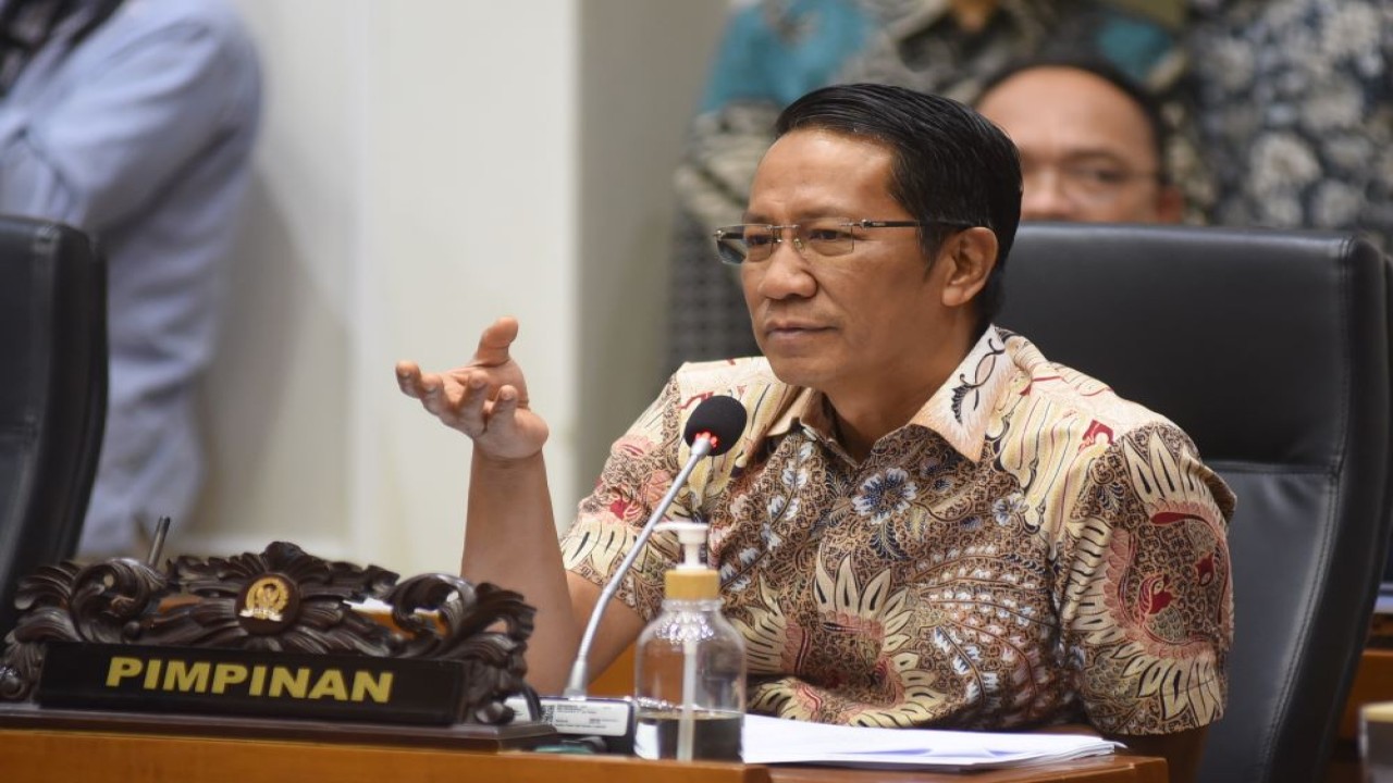 Ketua Badan Legislasi (Baleg) DPR RI Supratman Andi Agtas saat memimpin rapat panitia kerja (Panja) RUU DKJ di Kompleks Parlemen, Jakarta, Jumat (15/3/2024). Foto: Dep/nr