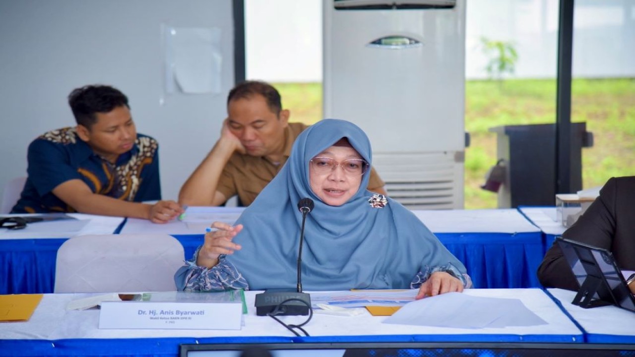 Wakil Ketua BAKN DPR RI Anis Byarwati saat mengikuti kunjungan kerja spesifik BAKN Ke Serang, Banten, Selasa (2/4/2024). Foto : Upi/Andri