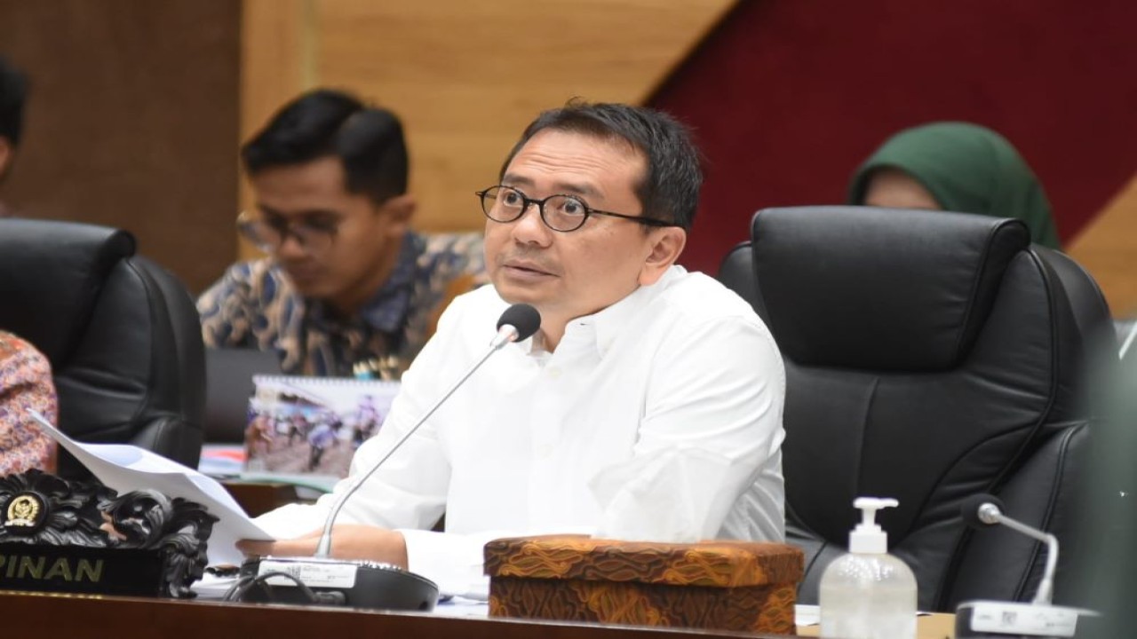 Ketua Komisi X DPR RI Syaiful Huda saat Rapat Kerja antara Komisi X DPR RI dengan Mendikbudristek di Gedung DPR RI, Senayan, Jakarta, Rabu (3/4/2024). Foto : Devi/Andri