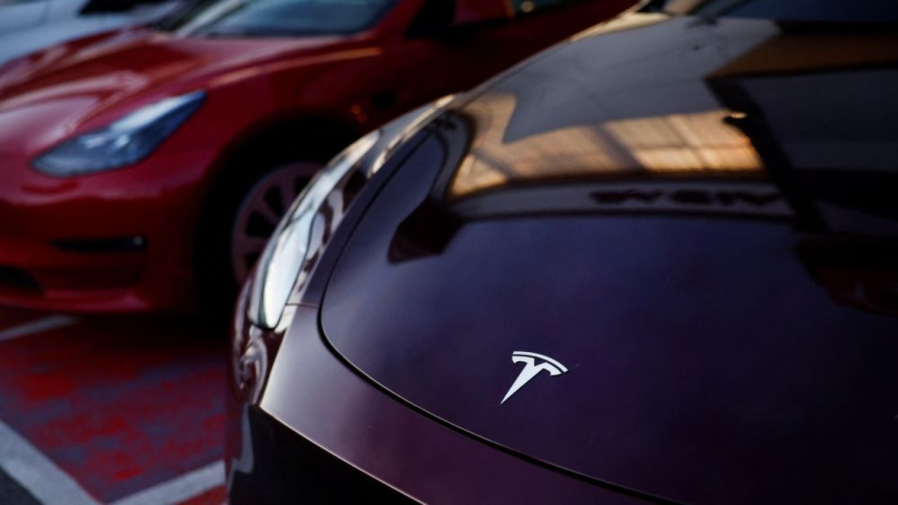 Ilustrasi. Kendaraan listrik Tesla. (Foto: Reuters)