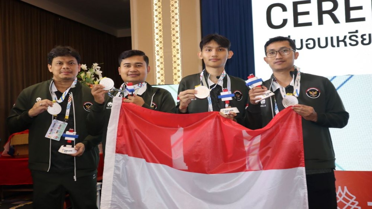 Tim Catur Indonesia meraih medali perak di nomor Catur Cepat Makruk Tim Triple Putra SEA Games 2025/Foto: Kristianus Liem