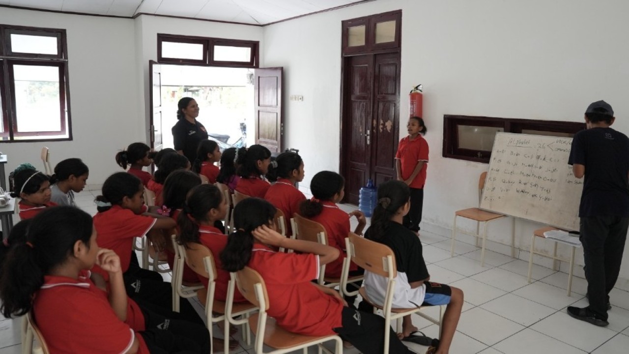 Sekolah Rakyat memberi kesempatan bagi Yowel untuk menempuh pendidikan dalam lingkungan yang layak dan aman. (Foto: Istimewa)