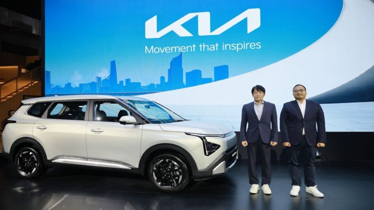 Kia resmi meluncurkan The All New Carens untuk pasar Indonesia bertepatan dengan debut perdananya di IIMS 2026. (Foto: Dok/Istimewa/Adiantoro/KSI)
