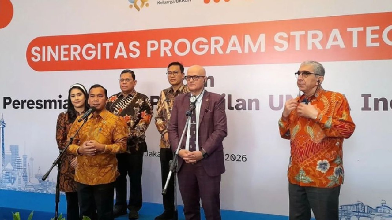 Mendukbangga/Kepala BKKBN Wihaji (depan, kiri) dalam acara sinergi bersama UNFPA menuju Indonesia Emas 2045 di Jakarta, Rabu 25 Februari 2026. (Foto: ANTARA/Lintang Budiyanti Prameswari)