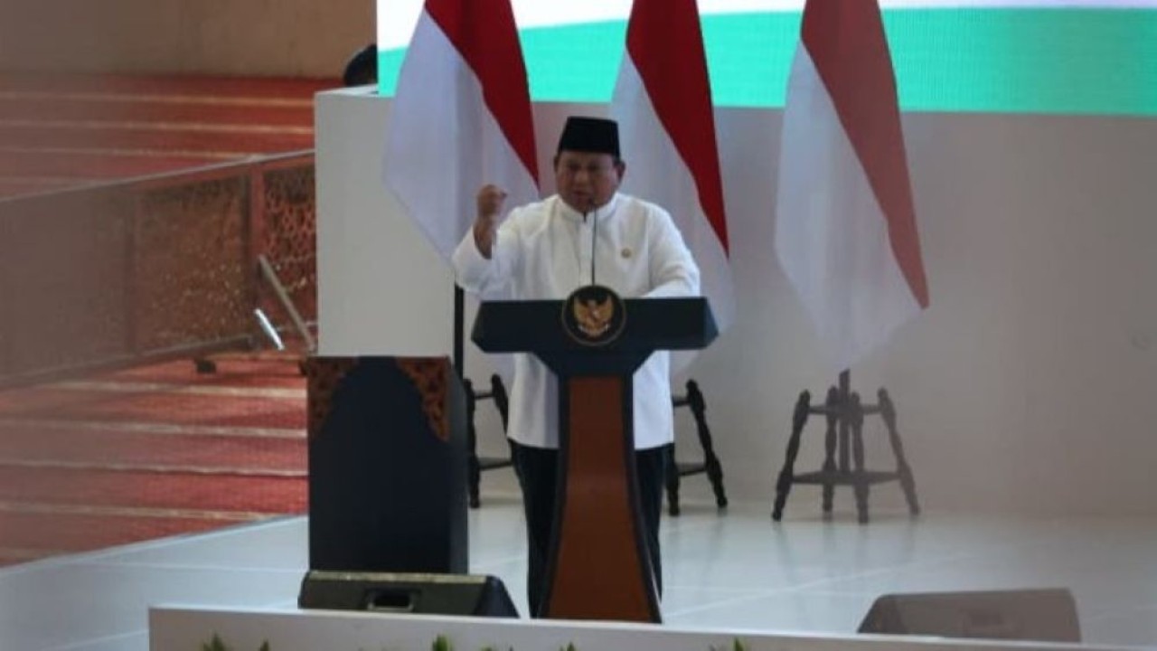 Presiden Prabowo Subianto saat menghadiri acara Bersatu dalam Munajat untuk Keselamatan Bangsa dan pengukuhan Majelis Ulama Indonesia (MUI) di Masjid Istiqlal, Jakarta, Sabtu (7/2/2026). (Foto: Dok/Istimewa)