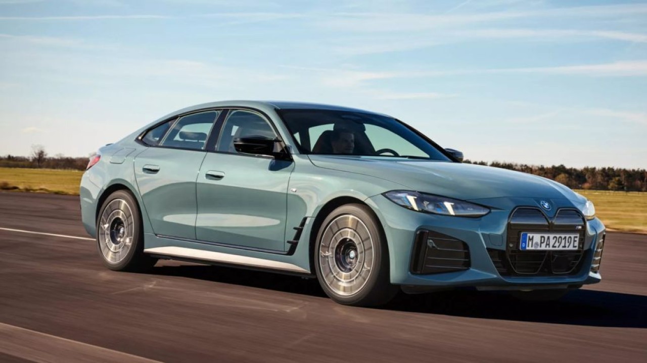 BMW i4. (Foto: Istimewa via Carscoops)