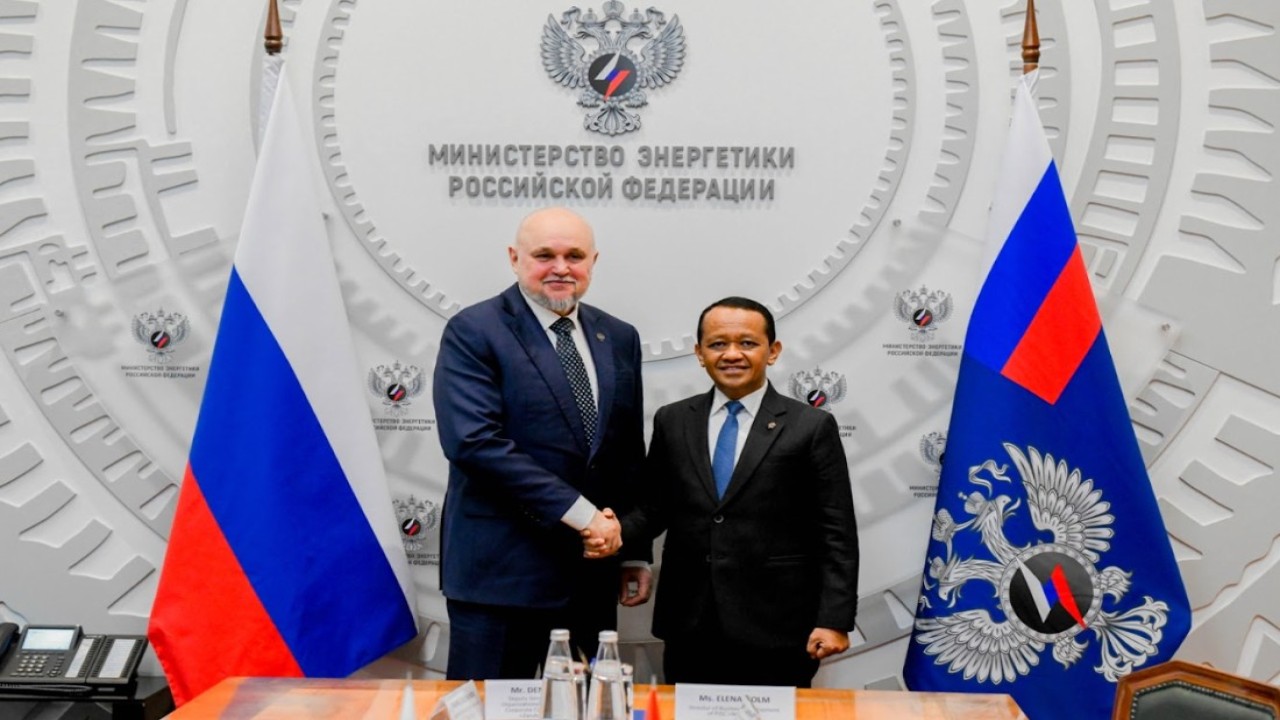 Menteri ESDM Bahlil Lahadalia bersama Menteri Energi Rusia Sergey Tsivilev pada Selasa (14/4/2026). (Foto: Dok/Istimewa/Bakom RI)