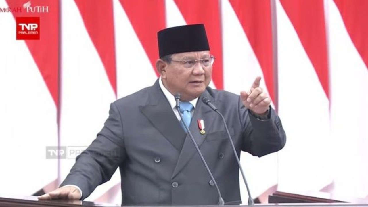 Presiden Prabowo Subianto menyampaikan kerangka ekonomi makro. (Foto: YouTube TVR Parlemen)