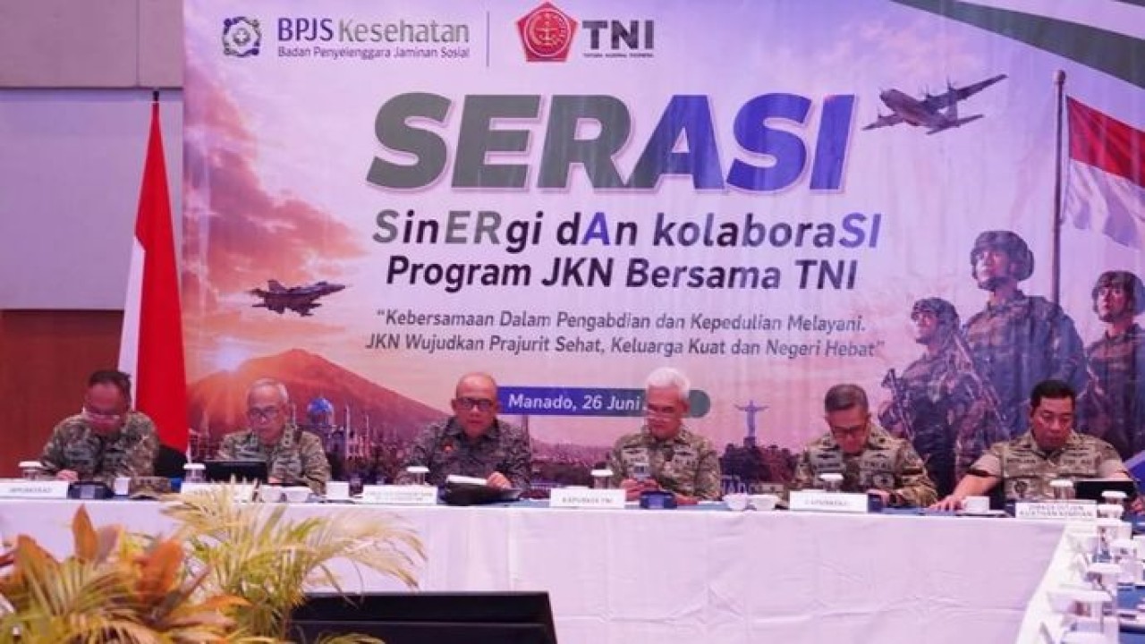 Badan Penyelenggara Jaminan Sosial (BPJS) Kesehatan bersama TNI memperkuat komitmen mendukung peningkatan mutu layanan dan keberlangsungan Program Jaminan Kesehatan Nasional (JKN) melalui program 'Serasi' serta kunjungan lapangan ke fasilitas kesehatan milik TNI. (Antara)