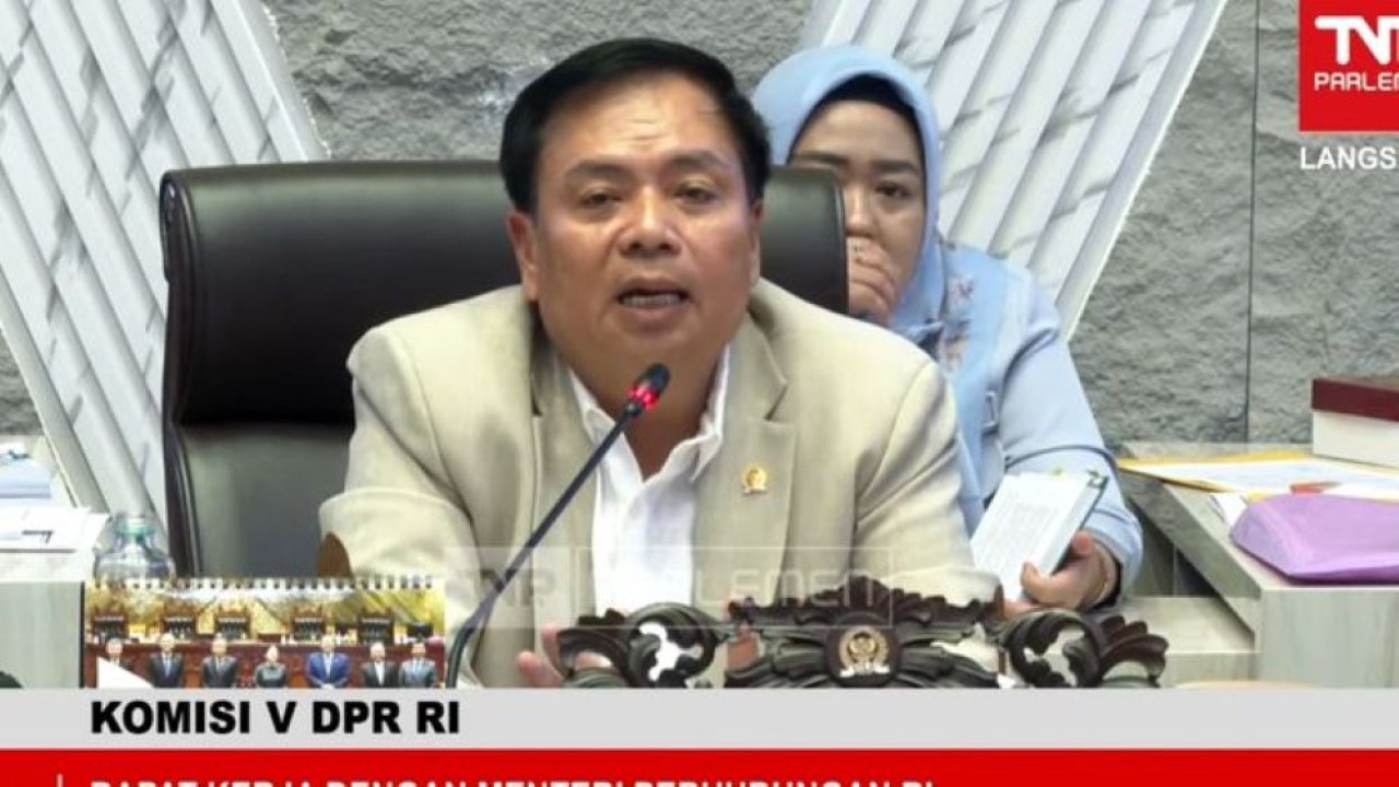 Ketua Komisi V DPR RI Lasarus. (Foto: YouTube TVR Parlemen)