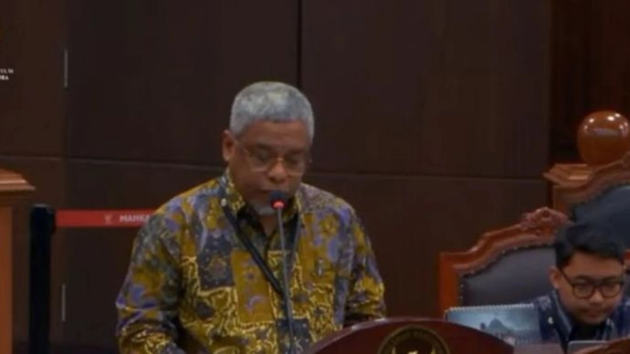 Ketua Umum DPP Persagi Dr Doddy Izwardy keterangannya sebagai saksi ahli dari pemerintah dalam sidang uji materiil Undang-Undang Nomor 17 Tahun 2025 di Mahkamah Konstitusi, Jakarta, Rabu, 1 Juli 2026. (Antara)