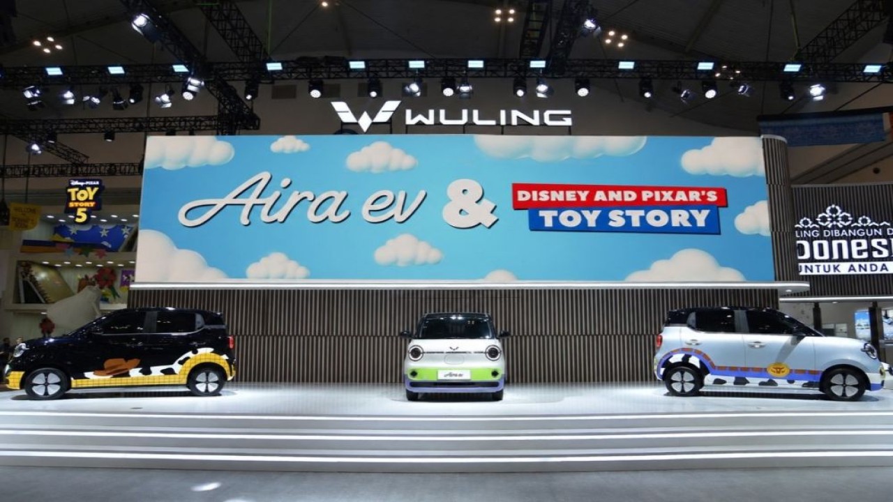 Wuling Motors (Wuling) menghadirkan kejutan spesial di GIIAS 2026 dengan meluncurkan Wuling Aira ev edisi Disney Pixar Toy Story 5. (Foto: Dok/Istimewa/Wuling Motors)