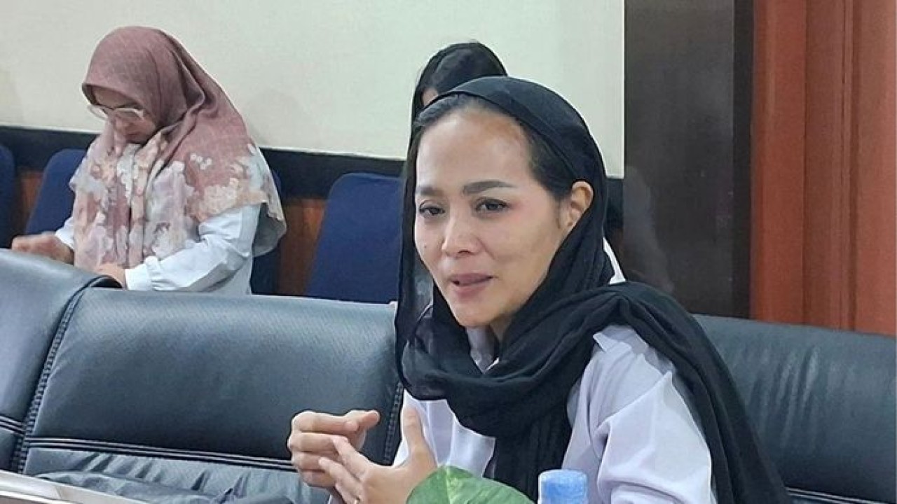 Pelaksana Tugas Direktur Pendayagunaan Lembaga Organisasi Kemasyarakatan Kemendukbangga/BKKBN Yuni Hastutiningsih dalam diskusi bersama media di Jakarta, Kamis (30/7/2026). (Antara)