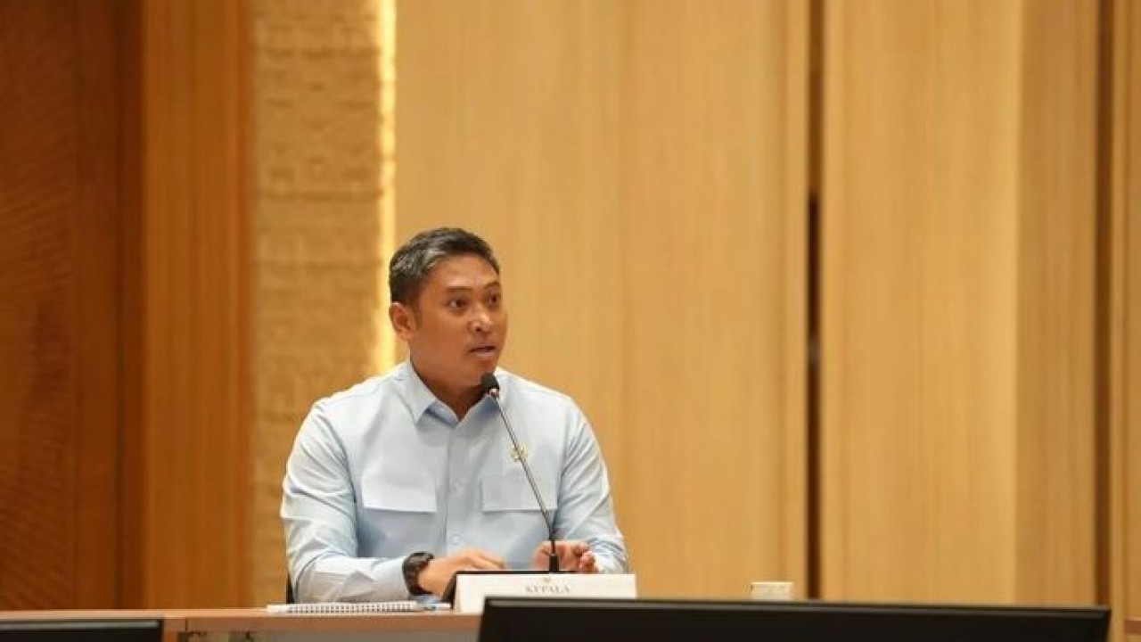 Kepala BGN Sudaryono dalam diskusi bersama Menteri Kesehatan Budi Gunadi Sadikin dan jajaran ahli gizi di Jakarta (Antara)