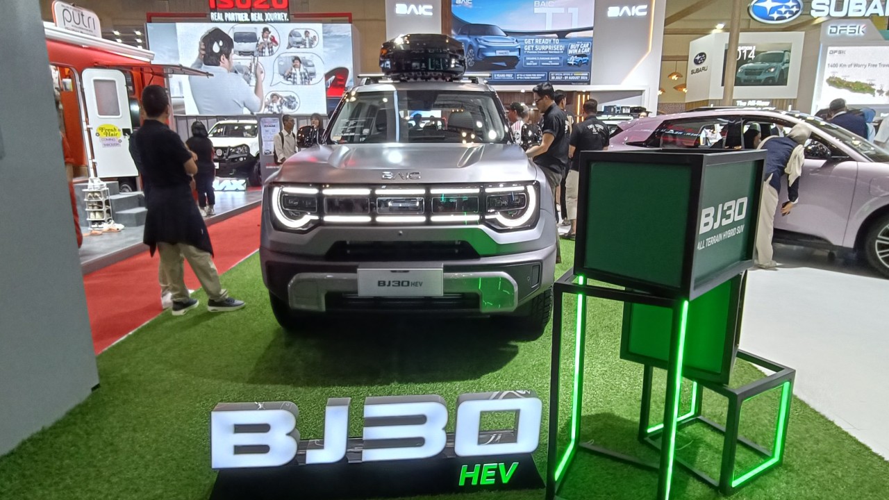 BAIC BJ30 HEV menjadi model yang paling diminati konsumen dengan raihan 201 SPK di GIIAS 2026. (Foto: Adiantoro/NTV)
