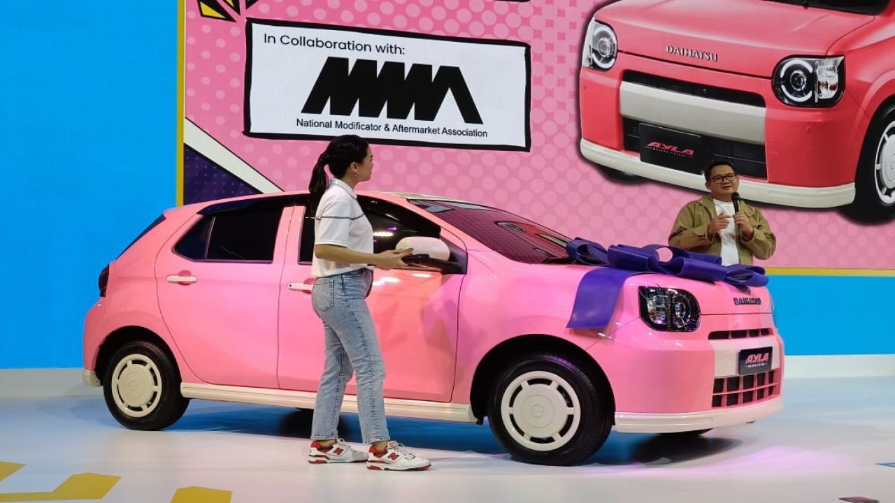 Daihatsu pamer Ayla Modern Vintage dan Gran Max Urban Retro di GIIAS 2026. (Foto: Adiantoro/NTV)