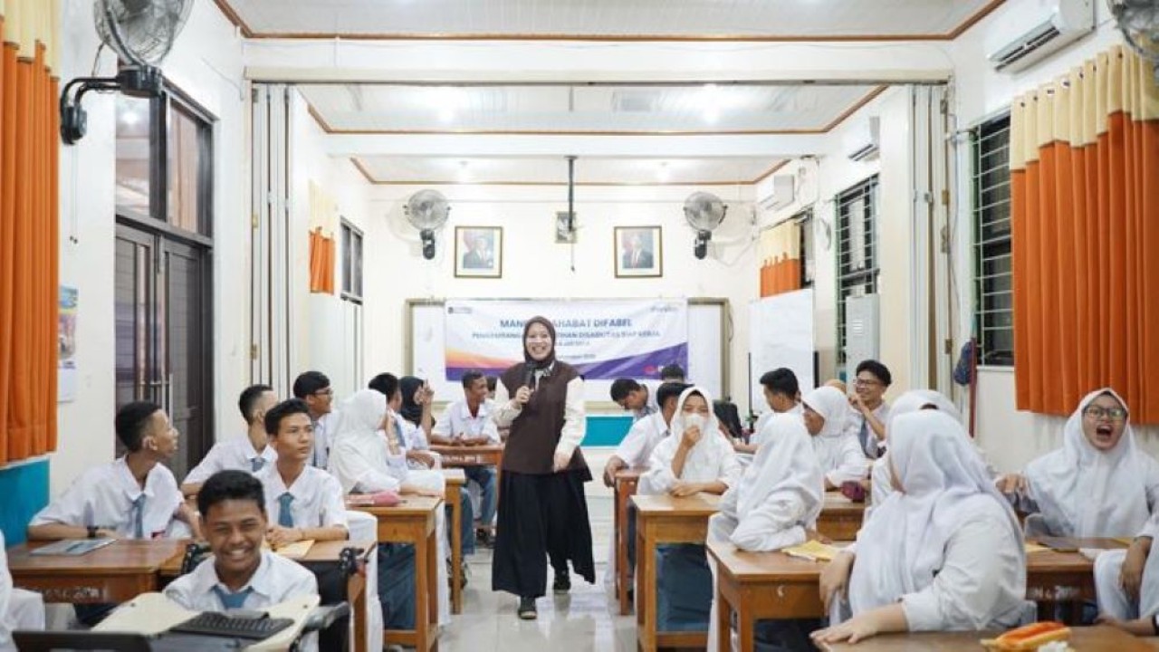 Bank Mandiri Bekali 350 Siswa Difabel Lewat Program Mandiri Sahabat Difabel (Mandiri)
