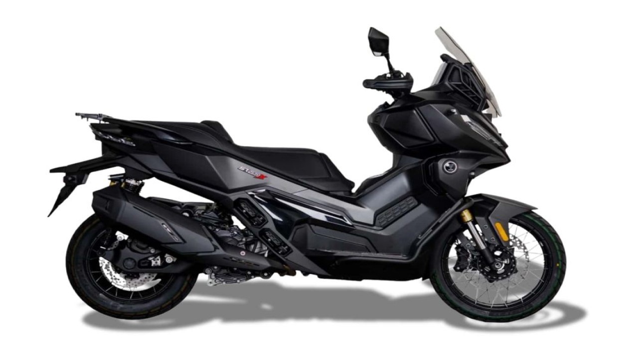 Skuter adventure China Voge SR450X mengusung karakter khas motor petualangan. (Foto: Istimewa via RideApart)